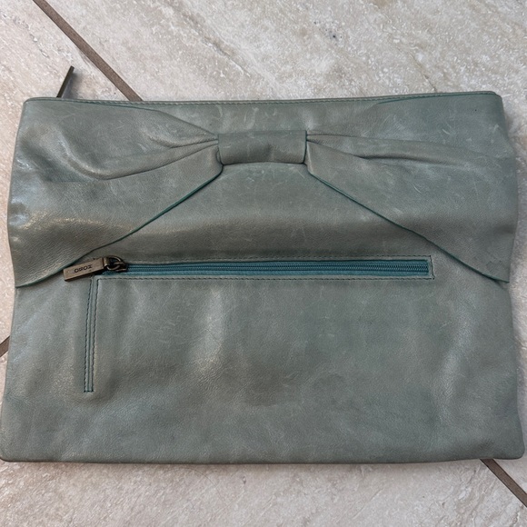 Hobo bow leather fold over clutch - Picture 6 of 15